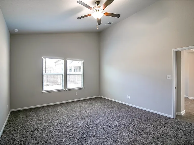 140 Bright Star Ln — Photo 19