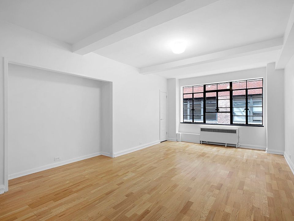 1st image of 307 E 44th St APT 817