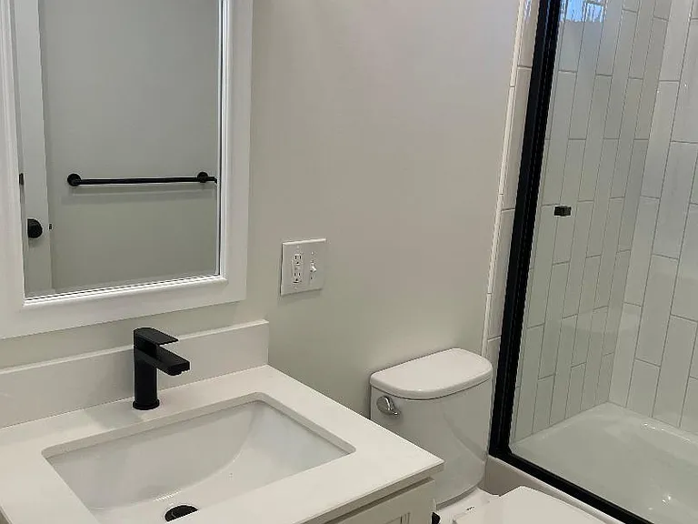 5601 Genoa St — Photo 12