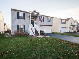 8135 Royal Elm Dr, Blacklick, OH 43004