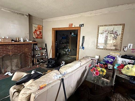 3rd image of 11096 Cloverlawn St