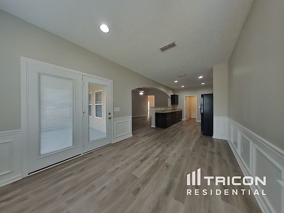 3rd image of 128 Farmbrook Ct