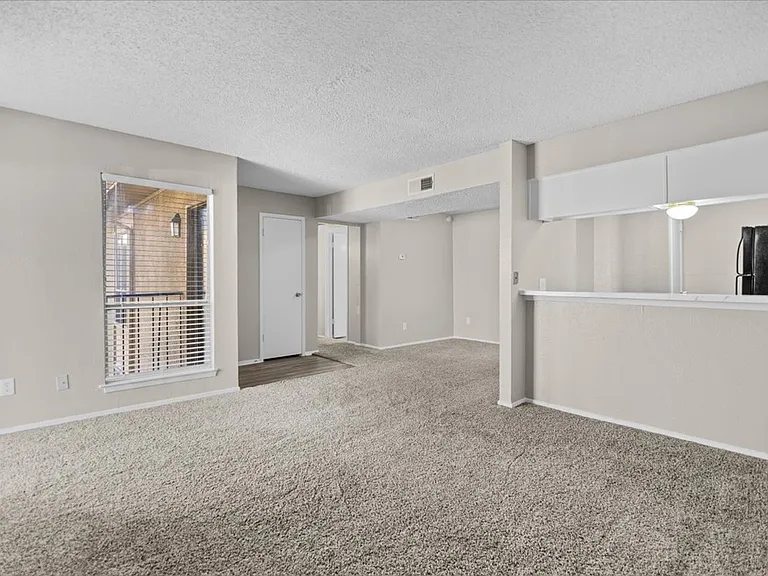 Broadway Reserve Apartments A Fresh, Revitalized Home in Tyler, TX — Photo 6