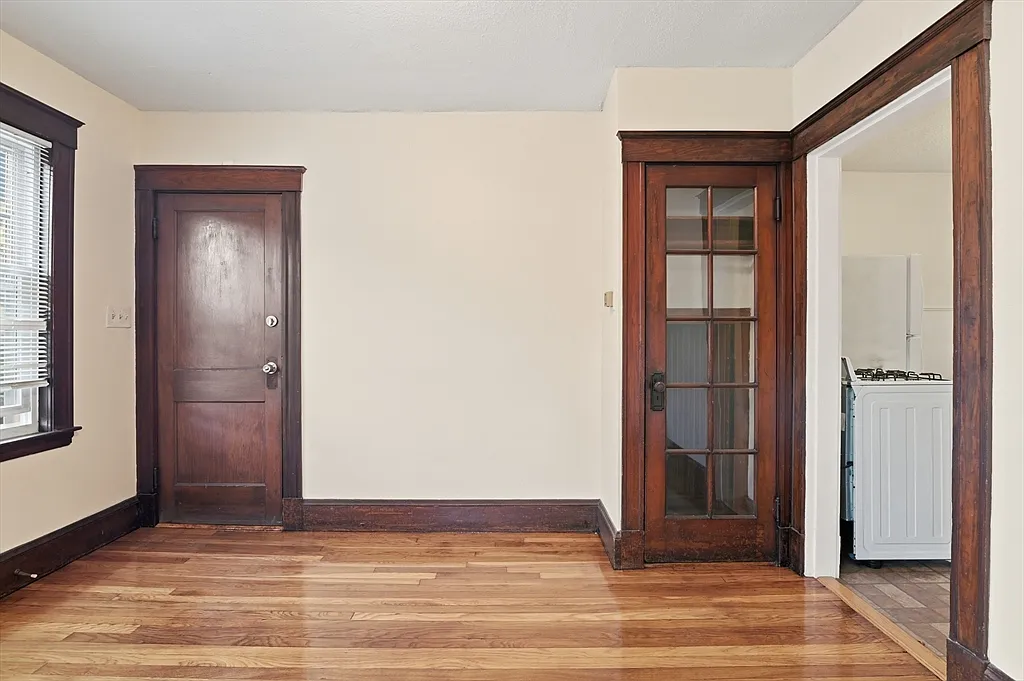 1 bed, 1.0 bath, 500 sqft, $1,900 — Photo 3