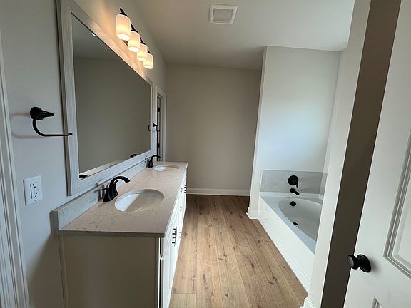 5th image of 113 Owl Dr
