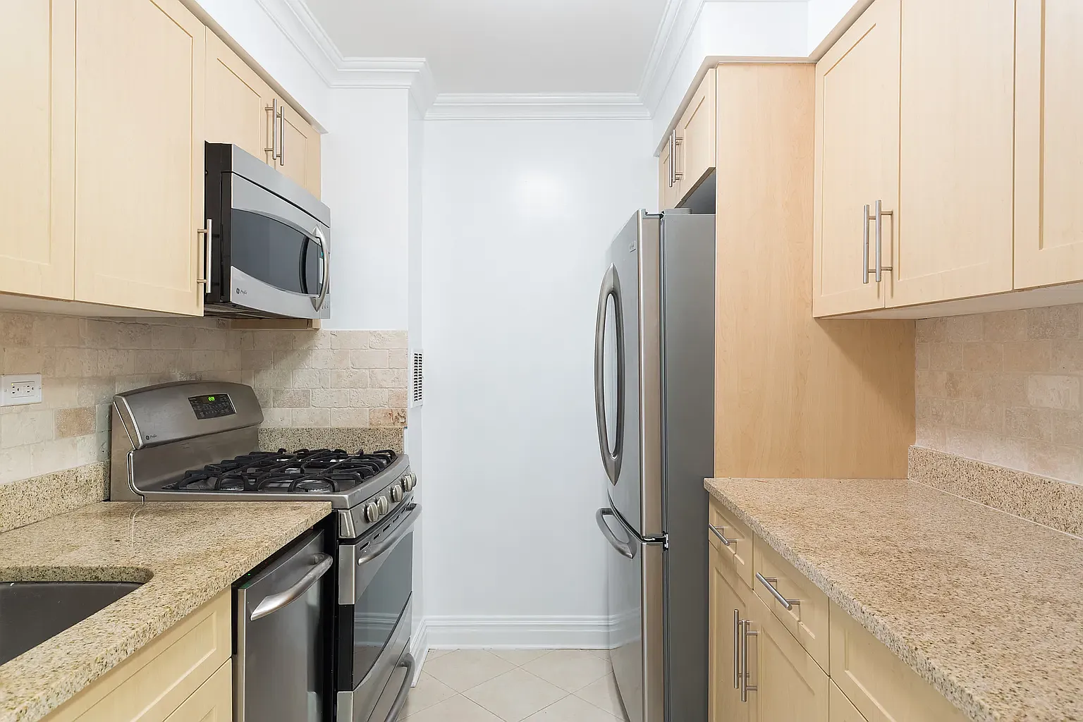 210 West 89th Street — Photo 1