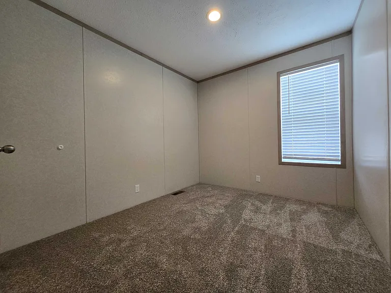 29800 Guilford Cir #471 — Photo 21