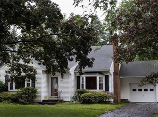 261 Thornton Rd, Rochester, NY 14617