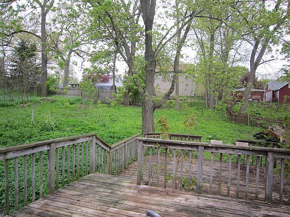 3rd image of 39450 N Hickory Ave