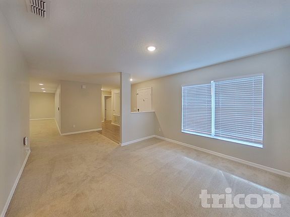4th image of 345 Sky Valley St