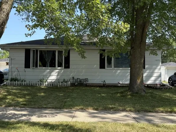 1025 Evans St, Neenah, WI 54956
