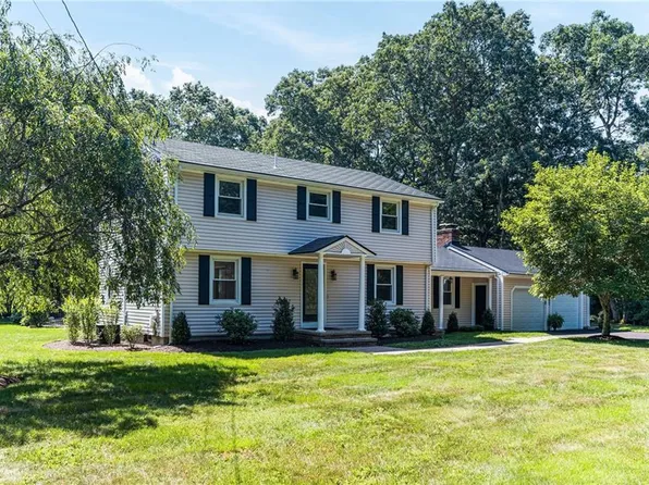 680 Fletcher Rd, North Kingstown, RI 02852