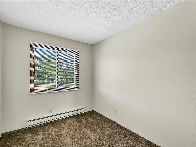 712 Arcadia Dr — Photo 17