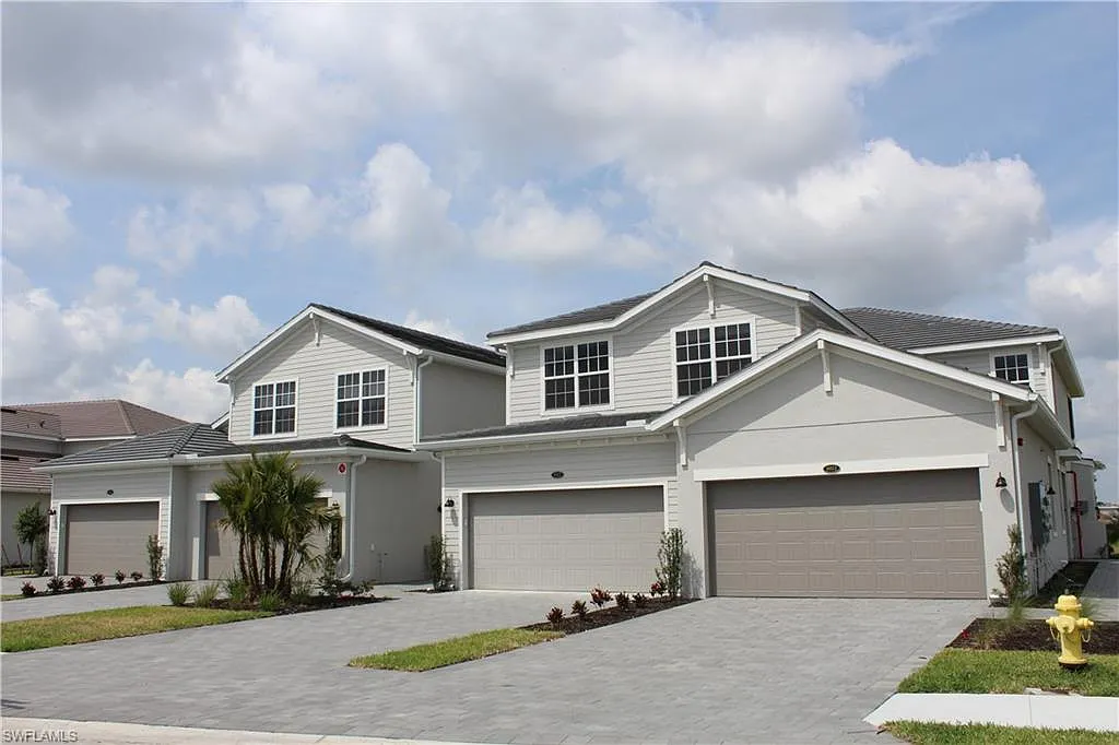 3 bed, 2.0 bath, 1741 sqft, $2,495 — Photo 1