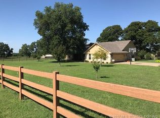 2 Hickory Pl, Durant, OK 74701