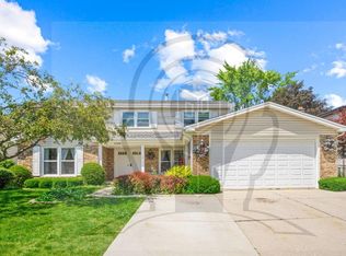 1158 Kingsport Dr, Wheeling, IL 60090