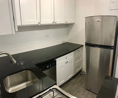 Rented by Sterling Holdings | media 13