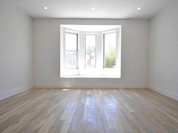 4th image of 907 Sterling Pl #4R