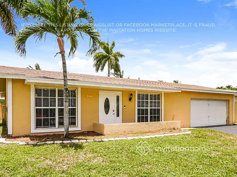 5131 SW 101st Ter — Photo 3