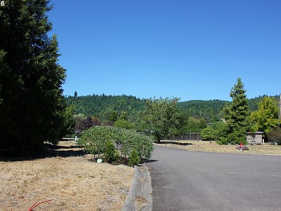 3rd image of Christel Ln