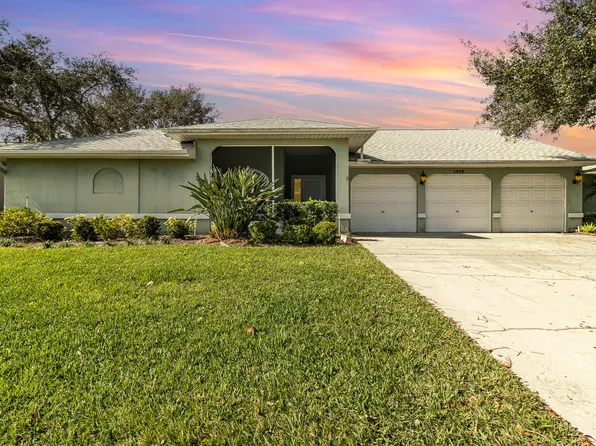1838 Independence Ave, Melbourne, FL 32940