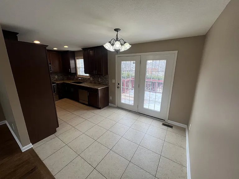 3462 Southwood Dr — Photo 10