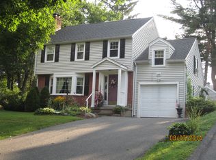 1205 Bradley Rd, Springfield, MA 01118
