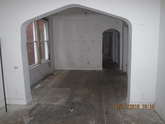 3rd image of 5932 S Marshfield Ave