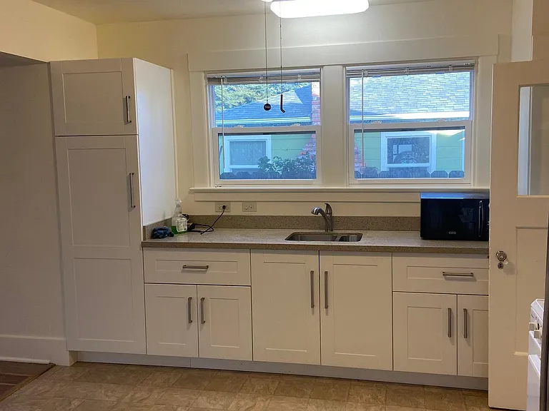 114 Glenwood Ave — Photo 11