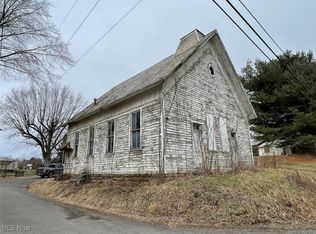 10621 Rochester Rd, East Rochester, OH 44625