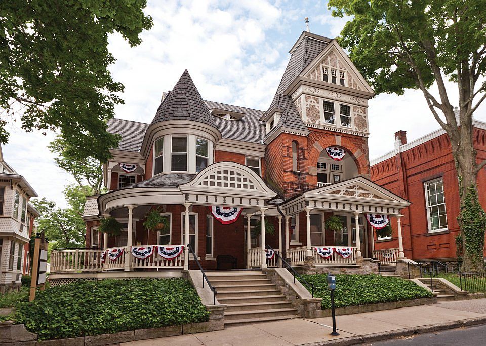 77 N Broad St, Doylestown, PA 18901 Zillow