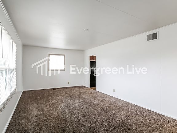 4th image of 3189 Astor Ave
