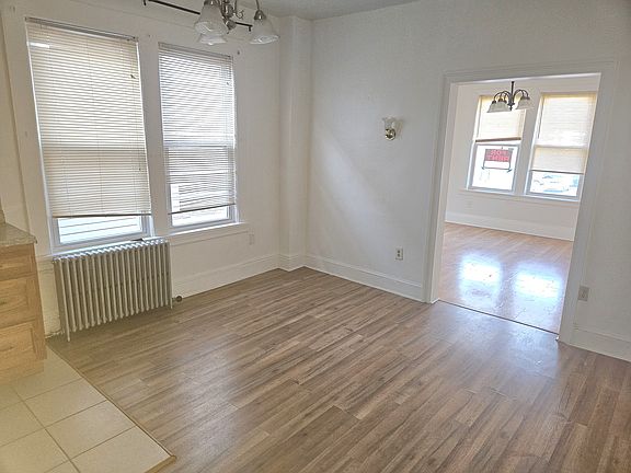 4th image of 63 Hammond Ave #3