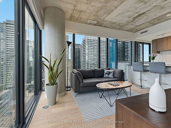 5th image of 161 Roehampton Ave #2303