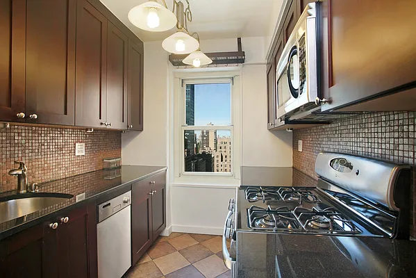 Sold by Corcoran | media 3