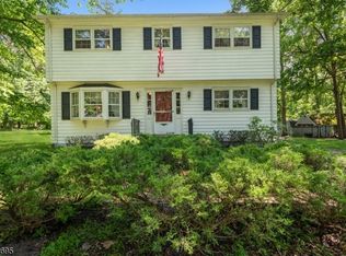 31 Yard Rd, Stockton, NJ 08559