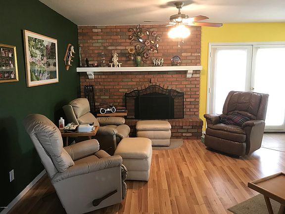 5th image of 1419 W Wickieup Ln