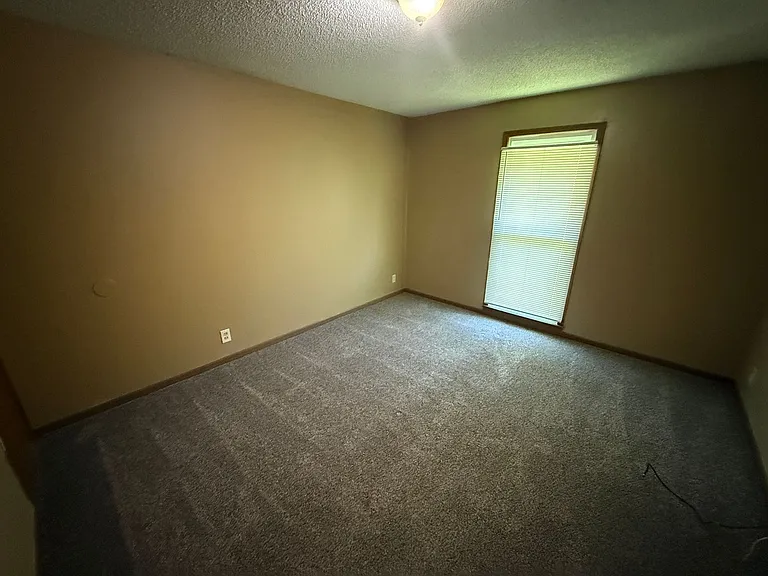 2BR 1BA Duplex w/ Garage and Shared Yard in Blue Springs — Photo 6