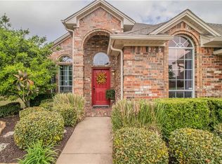 5852 Silver Sage Ln, Grand Prairie, TX 75052