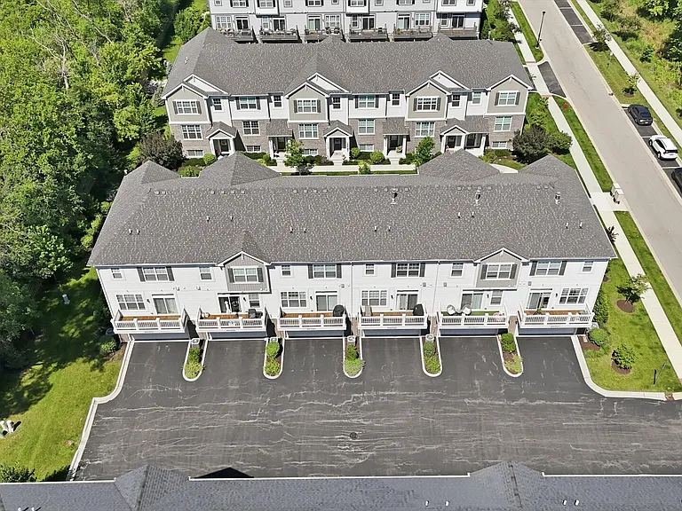 30W023 Brayman Ct — Photo 41