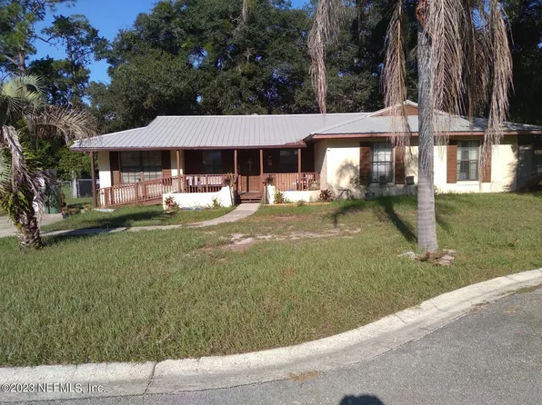 2010 MAPLEWOOD Drive, Palatka, FL 32177