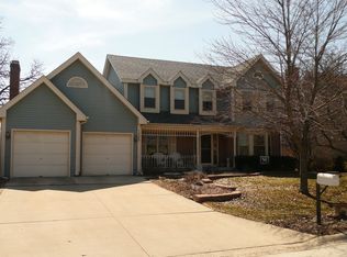 1320 Yorkshire Ln, Carol Stream, IL 60188