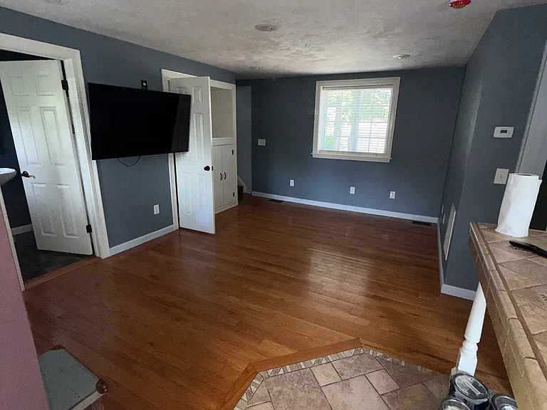 396R Washington St — Photo 9