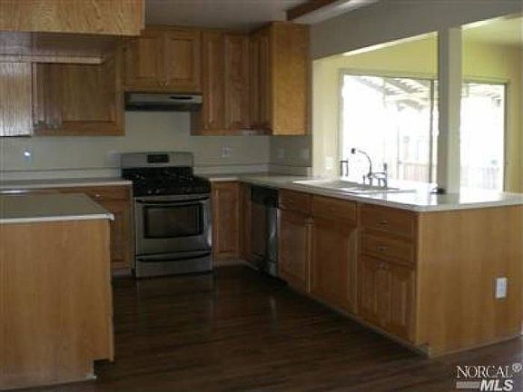 3rd image of 1653 Acapulco Ct