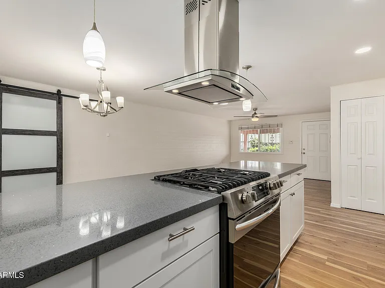 3234 E Friess Dr — Photo 12