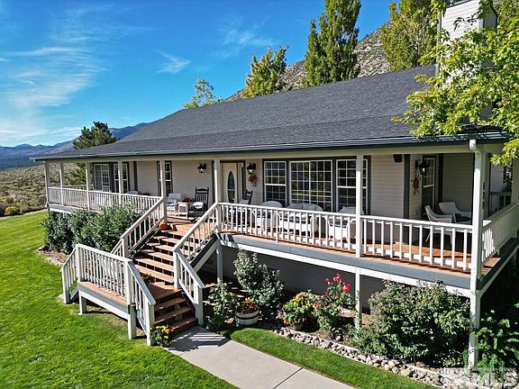 4th image of 400 California Rd