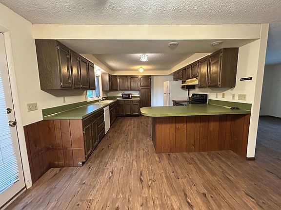 5th image of 2236 36th St
