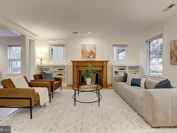 5th image of 3940 Morrison St NW