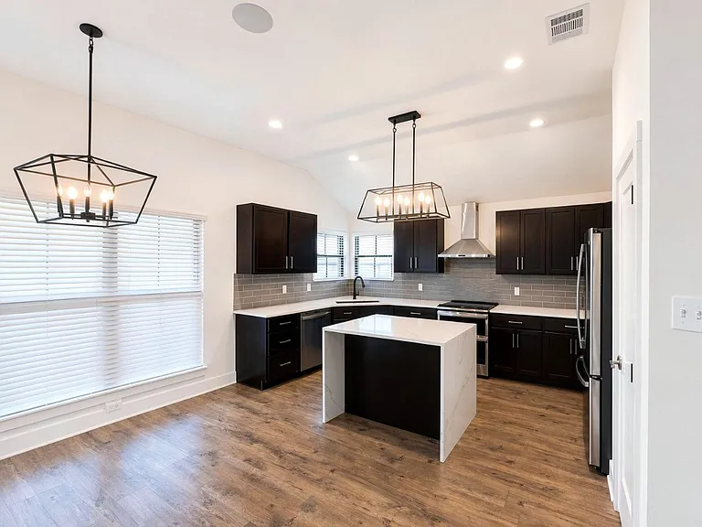 7119 Rosado Dr — Photo 18