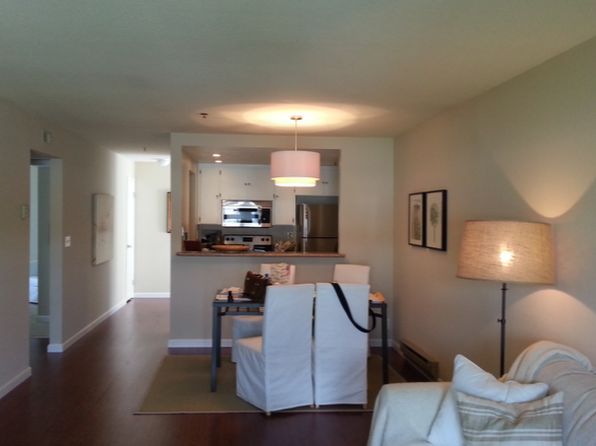 417 Evelyn Ave APT 206